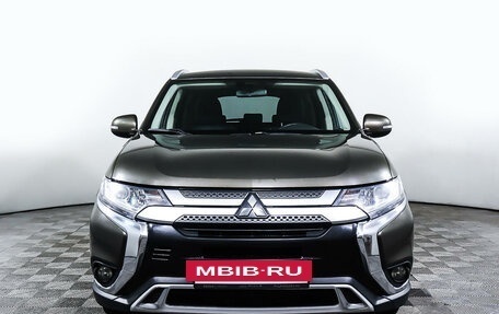 Mitsubishi Outlander III рестайлинг 3, 2018 год, 2 497 000 рублей, 2 фотография