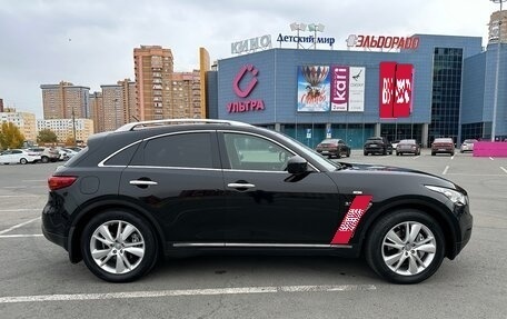 Infiniti QX70, 2015 год, 2 999 999 рублей, 7 фотография