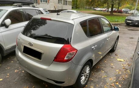 KIA cee'd I рестайлинг, 2011 год, 700 000 рублей, 3 фотография