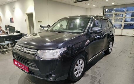 Mitsubishi Outlander III рестайлинг 3, 2012 год, 1 229 000 рублей, 1 фотография