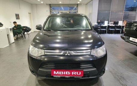 Mitsubishi Outlander III рестайлинг 3, 2012 год, 1 229 000 рублей, 2 фотография