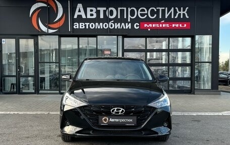 Hyundai Solaris II рестайлинг, 2022 год, 1 850 000 рублей, 6 фотография