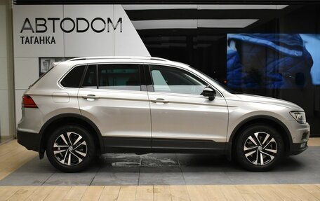 Volkswagen Tiguan II, 2019 год, 3 750 000 рублей, 4 фотография