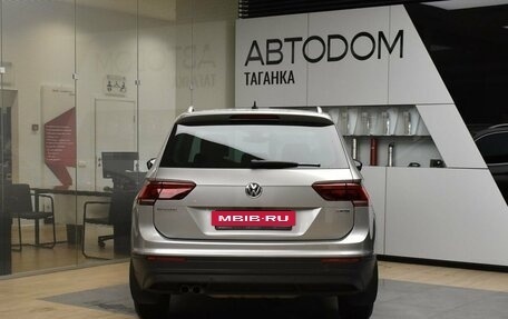 Volkswagen Tiguan II, 2019 год, 3 750 000 рублей, 6 фотография