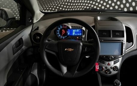 Chevrolet Aveo III, 2014 год, 809 600 рублей, 9 фотография