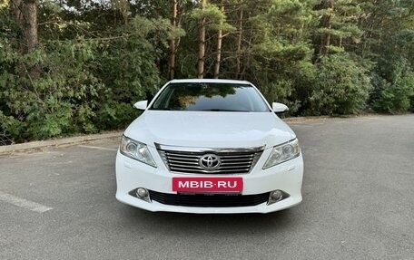 Toyota Camry, 2014 год, 1 865 000 рублей, 2 фотография