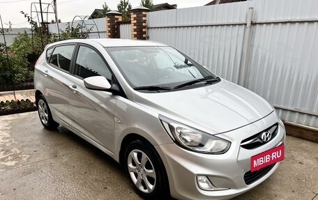 Hyundai Solaris II рестайлинг, 2012 год, 730 000 рублей, 11 фотография