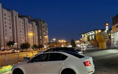 Skoda Octavia, 2015 год, 1 050 000 рублей, 10 фотография