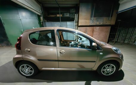 Peugeot 107 I рестайлинг, 2013 год, 825 000 рублей, 7 фотография