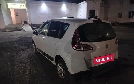 Renault Scenic III, 2009 год, 800 000 рублей, 11 фотография