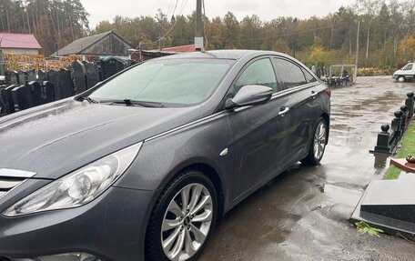 Hyundai Sonata VI, 2011 год, 1 330 000 рублей, 2 фотография