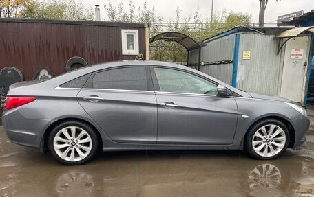 Hyundai Sonata VI, 2011 год, 1 330 000 рублей, 3 фотография