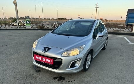 Peugeot 308 II, 2011 год, 700 000 рублей, 2 фотография