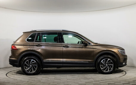 Volkswagen Tiguan II, 2018 год, 3 690 000 рублей, 4 фотография