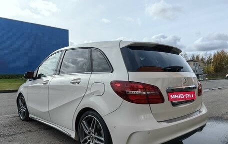 Mercedes-Benz B-Класс, 2016 год, 2 100 000 рублей, 2 фотография