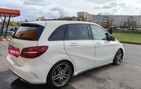 Mercedes-Benz B-Класс, 2016 год, 2 100 000 рублей, 3 фотография