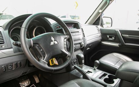 Mitsubishi Pajero IV, 2011 год, 2 223 000 рублей, 14 фотография