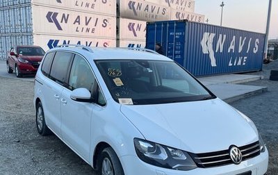 Volkswagen Sharan II, 2013 год, 830 000 рублей, 1 фотография