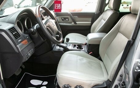 Mitsubishi Pajero IV, 2009 год, 1 648 000 рублей, 11 фотография