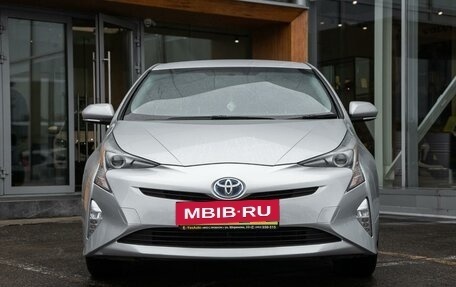 Toyota Prius IV XW50, 2017 год, 1 588 000 рублей, 2 фотография