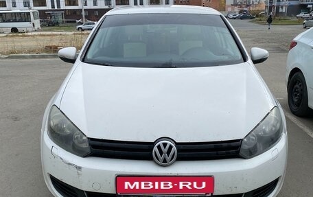 Volkswagen Golf VI, 2011 год, 700 000 рублей, 2 фотография