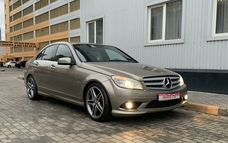 Mercedes-Benz C-Класс, 2009 год, 1 350 000 рублей, 1 фотография