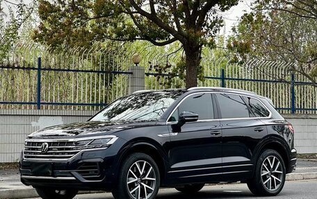 Volkswagen Touareg III, 2021 год, 5 275 000 рублей, 1 фотография