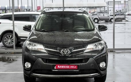 Toyota RAV4, 2015 год, 2 299 000 рублей, 3 фотография