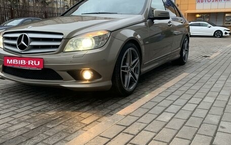 Mercedes-Benz C-Класс, 2009 год, 1 350 000 рублей, 2 фотография