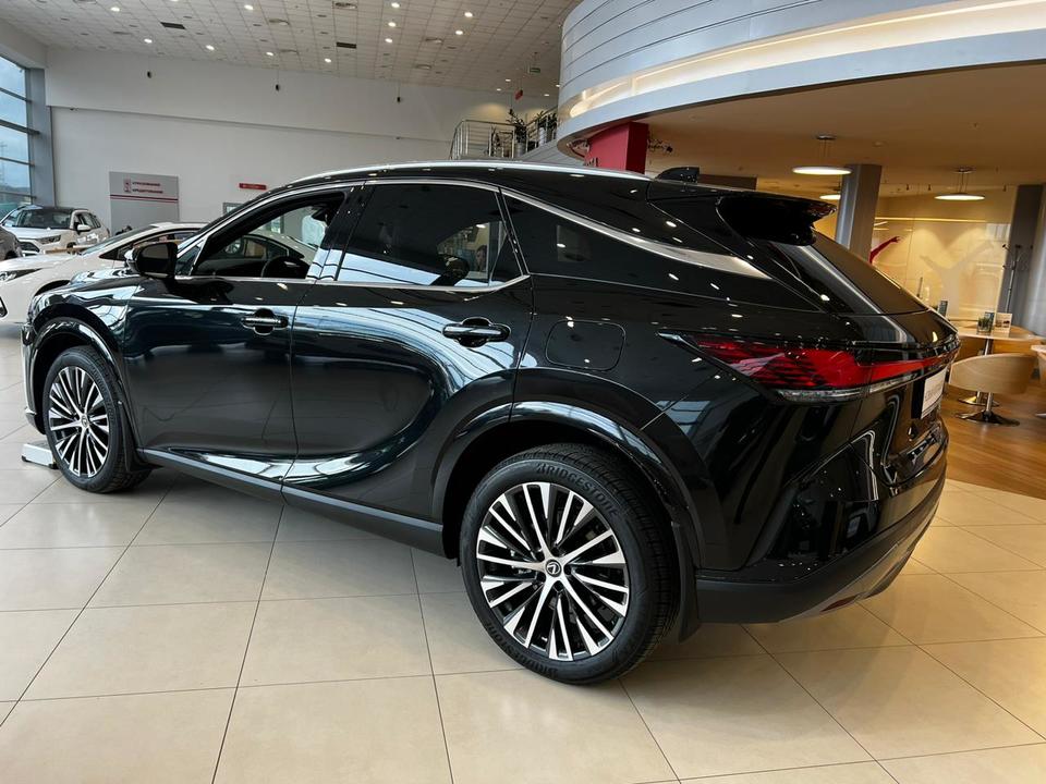 Lexus RX IV рестайлинг, 2024 год, 11 000 000 рублей, 6 фотография