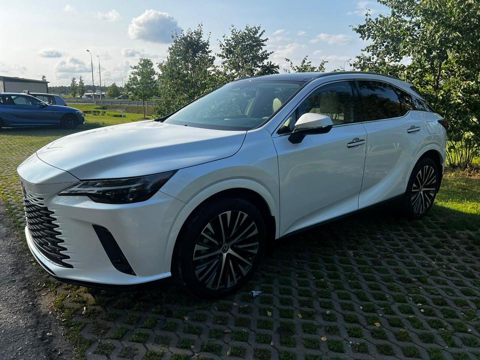 Lexus RX IV рестайлинг, 2024 год, 11 000 000 рублей, 9 фотография