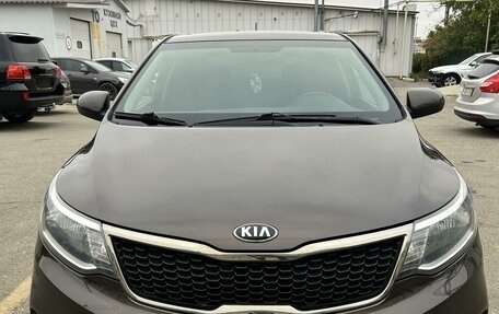 KIA Rio III рестайлинг, 2016 год, 1 350 000 рублей, 2 фотография