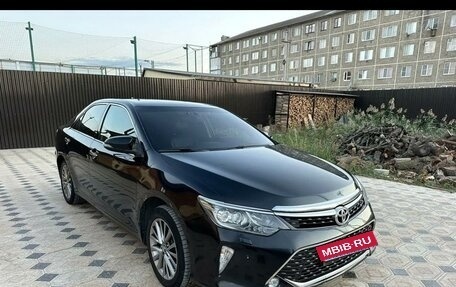 Toyota Camry, 2017 год, 2 220 000 рублей, 3 фотография