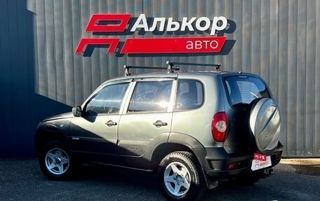 Chevrolet Niva I рестайлинг, 2011 год, 499 000 рублей, 3 фотография