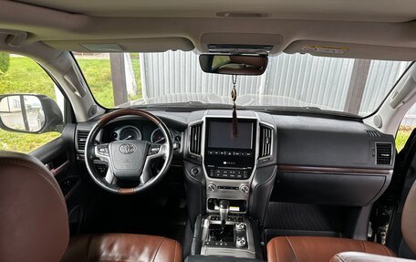 Toyota Land Cruiser 200, 2015 год, 5 550 000 рублей, 12 фотография