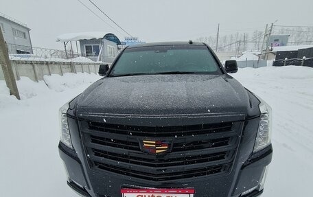 Cadillac Escalade IV, 2016 год, 6 500 000 рублей, 2 фотография