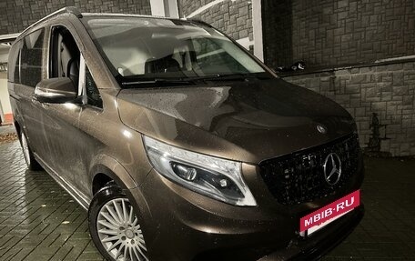 Mercedes-Benz V-Класс, 2015 год, 8 800 000 рублей, 35 фотография