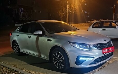 KIA Optima IV, 2018 год, 2 100 000 рублей, 5 фотография