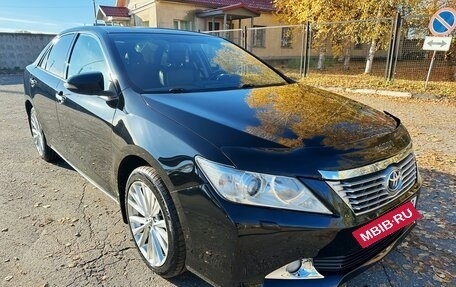 Toyota Camry, 2013 год, 1 900 000 рублей, 2 фотография