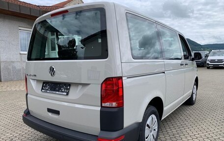 Volkswagen Transporter T6 рестайлинг, 2024 год, 7 300 000 рублей, 10 фотография