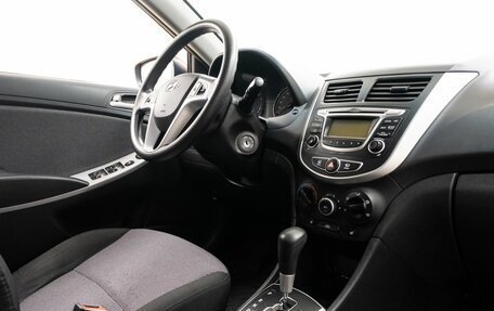 Hyundai Solaris II рестайлинг, 2014 год, 1 098 000 рублей, 19 фотография