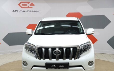 Toyota Land Cruiser Prado 150 рестайлинг 2, 2014 год, 3 990 000 рублей, 2 фотография