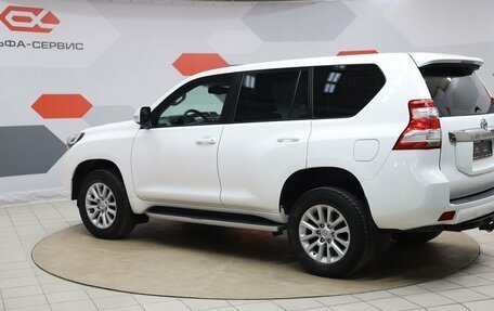 Toyota Land Cruiser Prado 150 рестайлинг 2, 2014 год, 3 990 000 рублей, 7 фотография