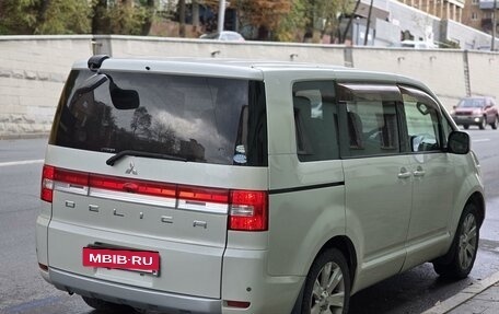 Mitsubishi Delica D:5 I, 2009 год, 1 400 000 рублей, 2 фотография