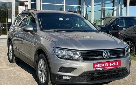 Volkswagen Tiguan II, 2020 год, 2 690 000 рублей, 4 фотография