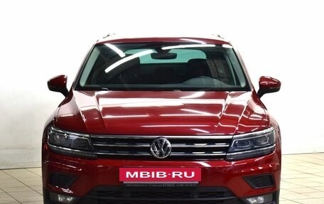 Volkswagen Tiguan II, 2019 год, 2 630 000 рублей, 2 фотография