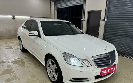 Mercedes-Benz E-Класс, 2010 год, 1 395 000 рублей, 4 фотография