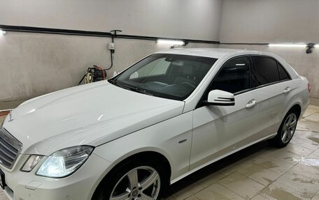 Mercedes-Benz E-Класс, 2010 год, 1 395 000 рублей, 14 фотография