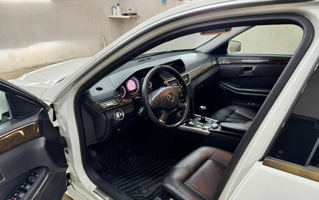 Mercedes-Benz E-Класс, 2010 год, 1 395 000 рублей, 17 фотография