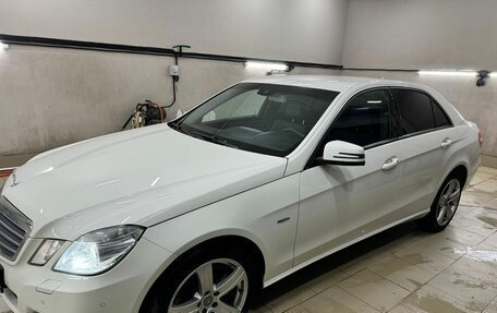 Mercedes-Benz E-Класс, 2010 год, 1 395 000 рублей, 19 фотография